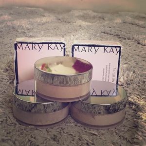 Mineral powder foundation